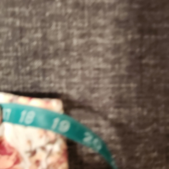 Off Shoulder Top - Picture 4 of 8